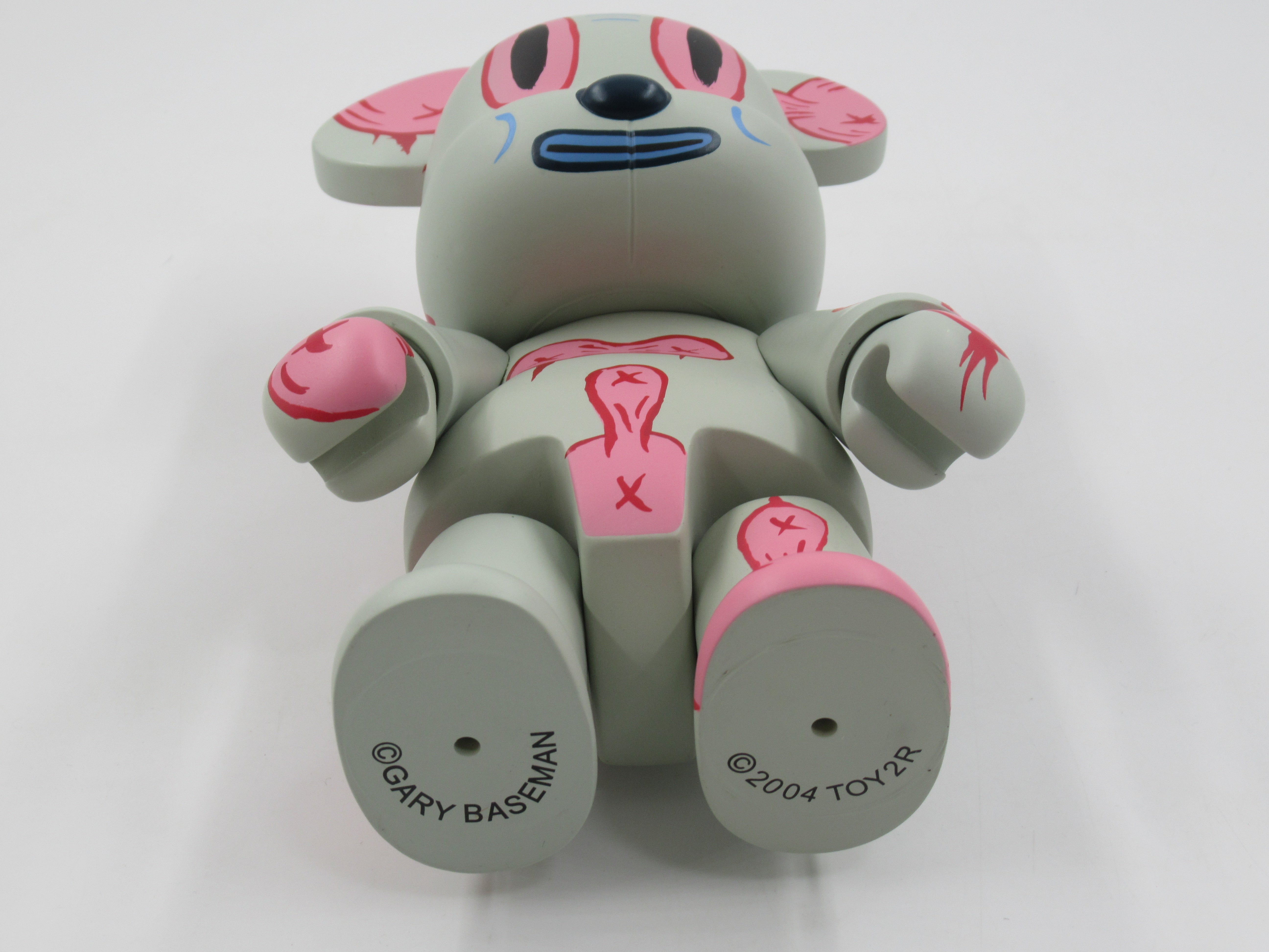 QEE COLLECTION Gary Baseman 8" Vinyl Bear Figure - Toy2r (2005) Designer Art Toy